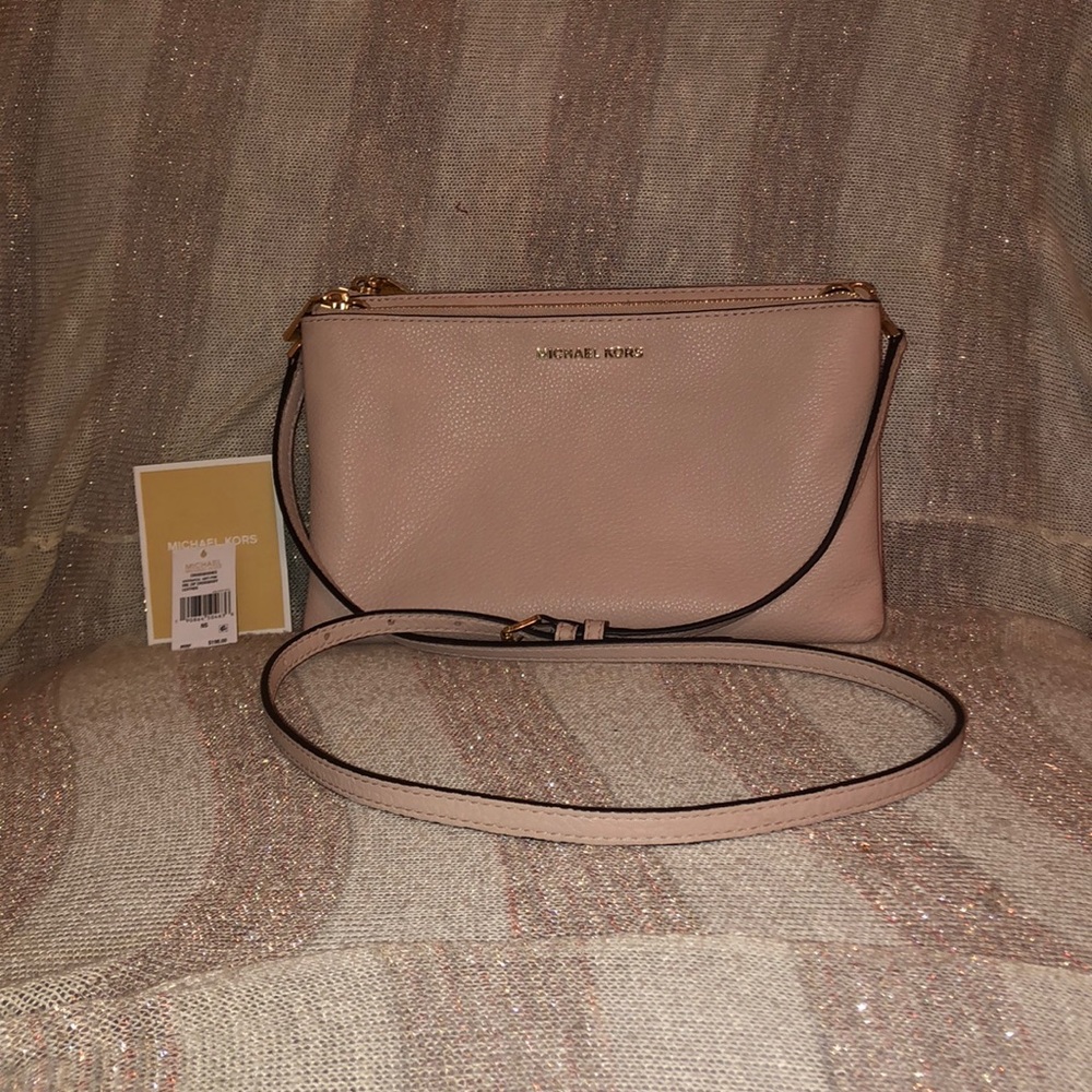 🌱 Michael Kors Adele Leather Crossbody
